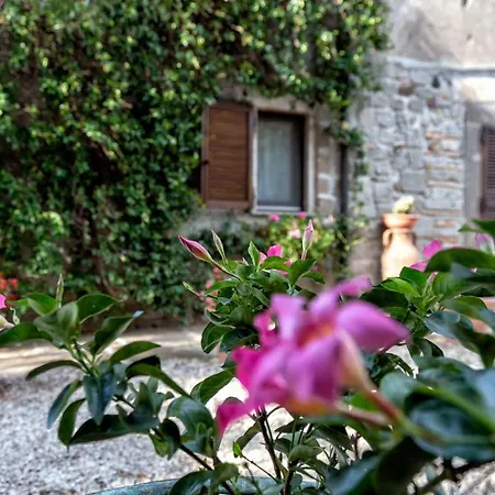 Il Castelletto Del Salamaro Ferienhaus